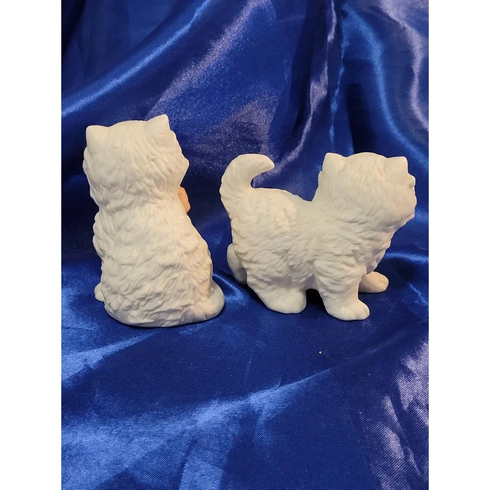 Porcelain Figurines Homco White Persian Kittens with Bows #1428 Cats Pair